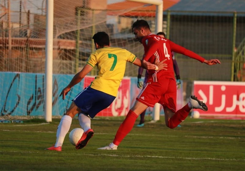 تیم فوتبال استقلال , تیم فوتبال پیکان تهران , تیم فوتبال تراکتور تبریز , لیگ برتر فوتبال , تیم فوتبال صنعت نفت آبادان , عبدالله ویسی , 