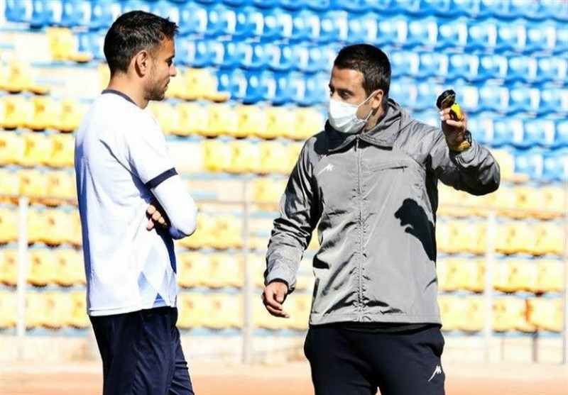 امیدیان: حقیقی برخی بازی‌ها را برای ما درآورده و بازیکنی بزرگ است/ استقلال در نیمه دوم وقت‌کشی می‌کرد