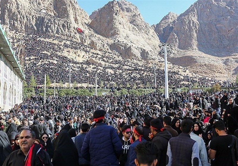 سردار قاسم سلیمانی , تشییع پیکر سپهبد قاسم سلیمانی , شهید سپهبد قاسم سلیمانی , کشور عراق , آیت الله خامنه ای , حضرت معصومه (س) , حضرت زهرا , ستاد بازسازی عتبات عالیات , خانواده ,