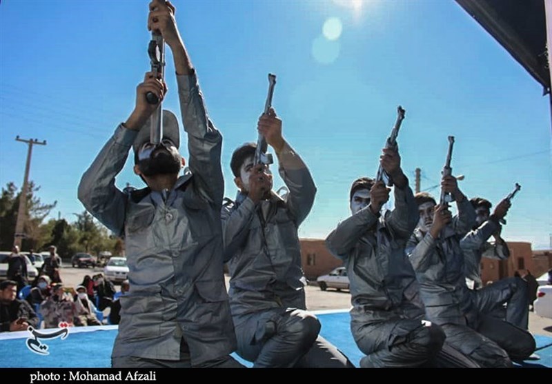 تئاتر مقاومت , تئاتر خیابانی , استان کرمان , شهید سپهبد قاسم سلیمانی , کرونا , شهید , تعزیه , 