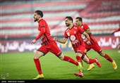 دیدار تیم‌های فوتبال استقلال و پرسپولیس