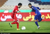 دیدار تیم‌های فوتبال استقلال و پرسپولیس