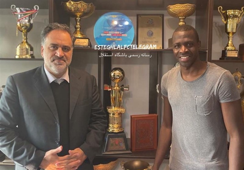 شیخ دیاباته , احمد مددی , تیم فوتبال استقلال , 