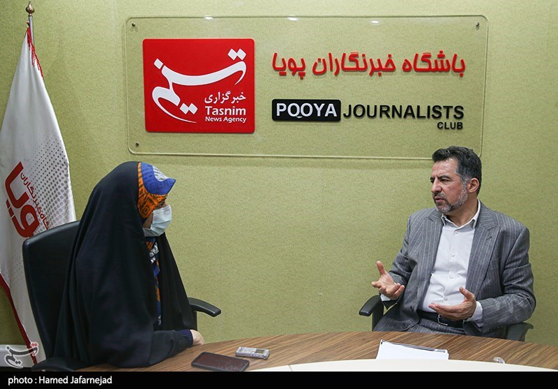 حسین کیوانی استاد ویروس شناسی پزشکی دانشگاه علوم پزشکی ایران