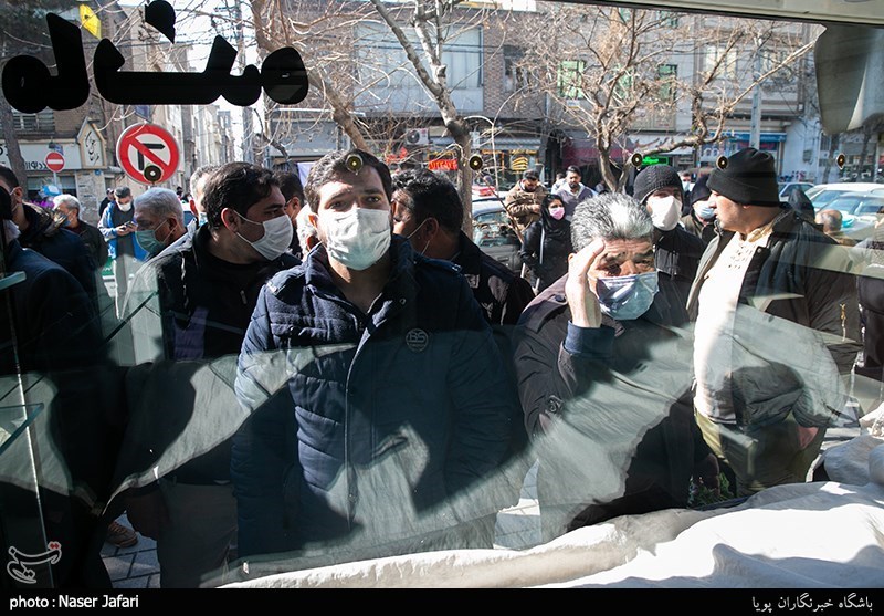 بازسازی صحنه سرقت‌ مسلحانه از طلافروشی‌