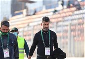 رحمان رضایی از سرمربیگری ذوب‌آهن برکنار شد