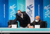 محمدرضا منصوری تهیه‌کننده و امیرمهدی ژوله نویسنده در نشست خبری فیلم شیشلیک - سی و نهمین جشنواره فیلم فجر