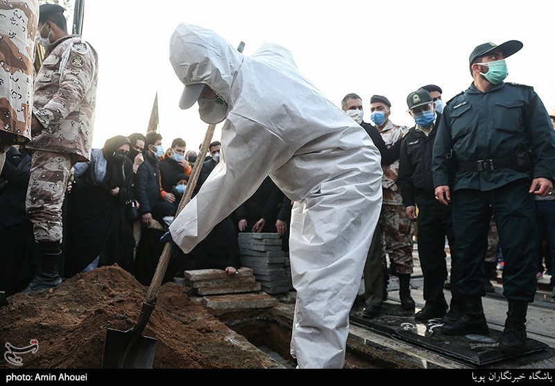 تشییع پیکر مرحوم علی انصاریان