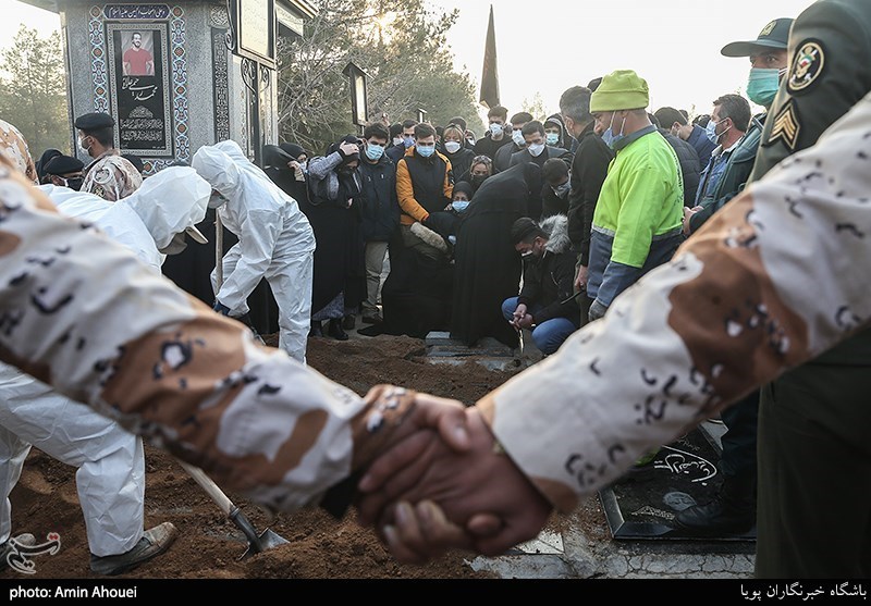 تشییع پیکر مرحوم علی انصاریان