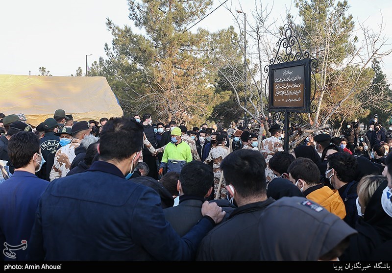 تشییع پیکر مرحوم علی انصاریان