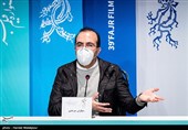 سیاوش سرمدی کارگردان در نشست خبری فیلم منصور - سی و نهمین جشنواره فیلم فجر
