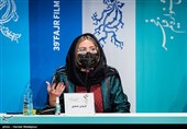 فرنوش صمدی کارگردان در نشست خبری فیلم خط فرضی - سی و نهمین جشنواره فیلم فجر