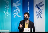 عادل تبریزی کارگردان در نشست خبری فیلم گیج‌گاه - سی و نهمین جشنواره فیلم فجر