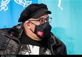 نادر سلیمانی بازیگر در نشست خبری فیلم گیج‌گاه - سی و نهمین جشنواره فیلم فجر