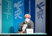 عباس عباسی طراح چهره‌پردازی در نشست خبری فیلم یدو - سی و نهمین جشنواره فیلم فجر