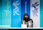 آیدا پناهنده کارگردان در نشست خبری فیلم تی تی - سی و نهمین جشنواره فیلم فجر