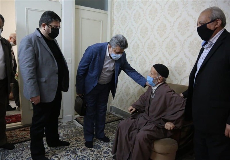 دیدار رئیس خانه مداحان از پیرغلامان