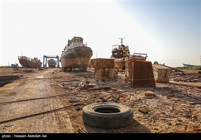 کارگاه لنج سازی در آستانه تعطیلی