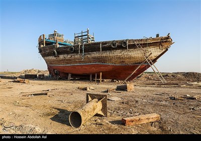 کارگاه لنج سازی در آستانه تعطیلی