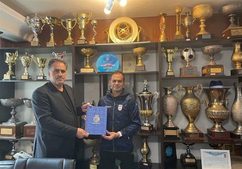 تیم فوتبال استقلال , فرهاد مجیدی ,