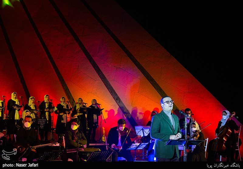 کنسرت علیرضا قربانی در میدان آزادی