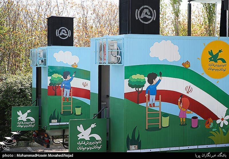 رونمایی از چهار تماشاخانه سیار کانون پرورش فکری کودکان و نوجوانان