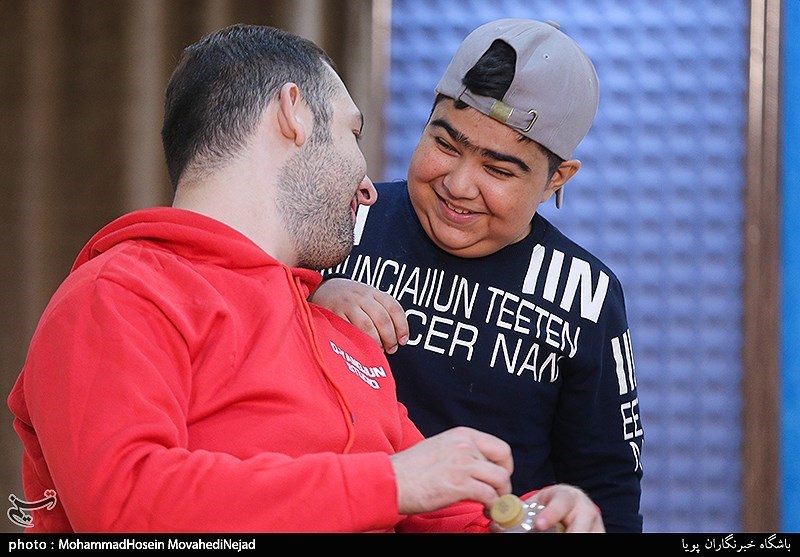 حضور عوامل سریال نوروز رنگی در خبرگزاری تسنیم