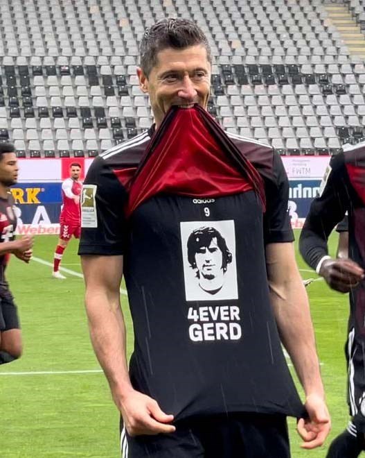 بوندسلیگا آلمان , تیم فوتبال بایرن مونیخ , روبرت لواندوفسکی ,