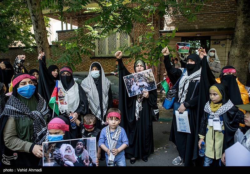 تجمع طلاب جمهوری آذربایجان در مقابل سفارت فلسطین