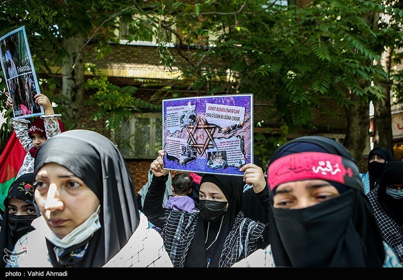 تجمع طلاب جمهوری آذربایجان در مقابل سفارت فلسطین