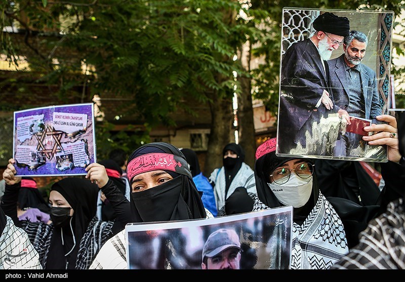 تجمع طلاب جمهوری آذربایجان در مقابل سفارت فلسطین