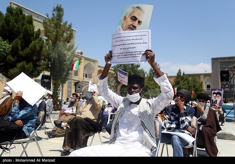 تجمع اساتید و طلاب حوزه علمیه قم