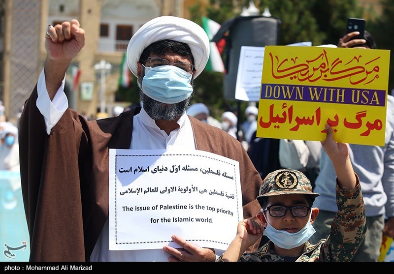 تجمع اساتید و طلاب حوزه علمیه قم