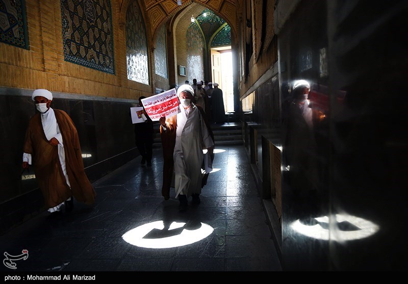 تجمع اساتید و طلاب حوزه علمیه قم