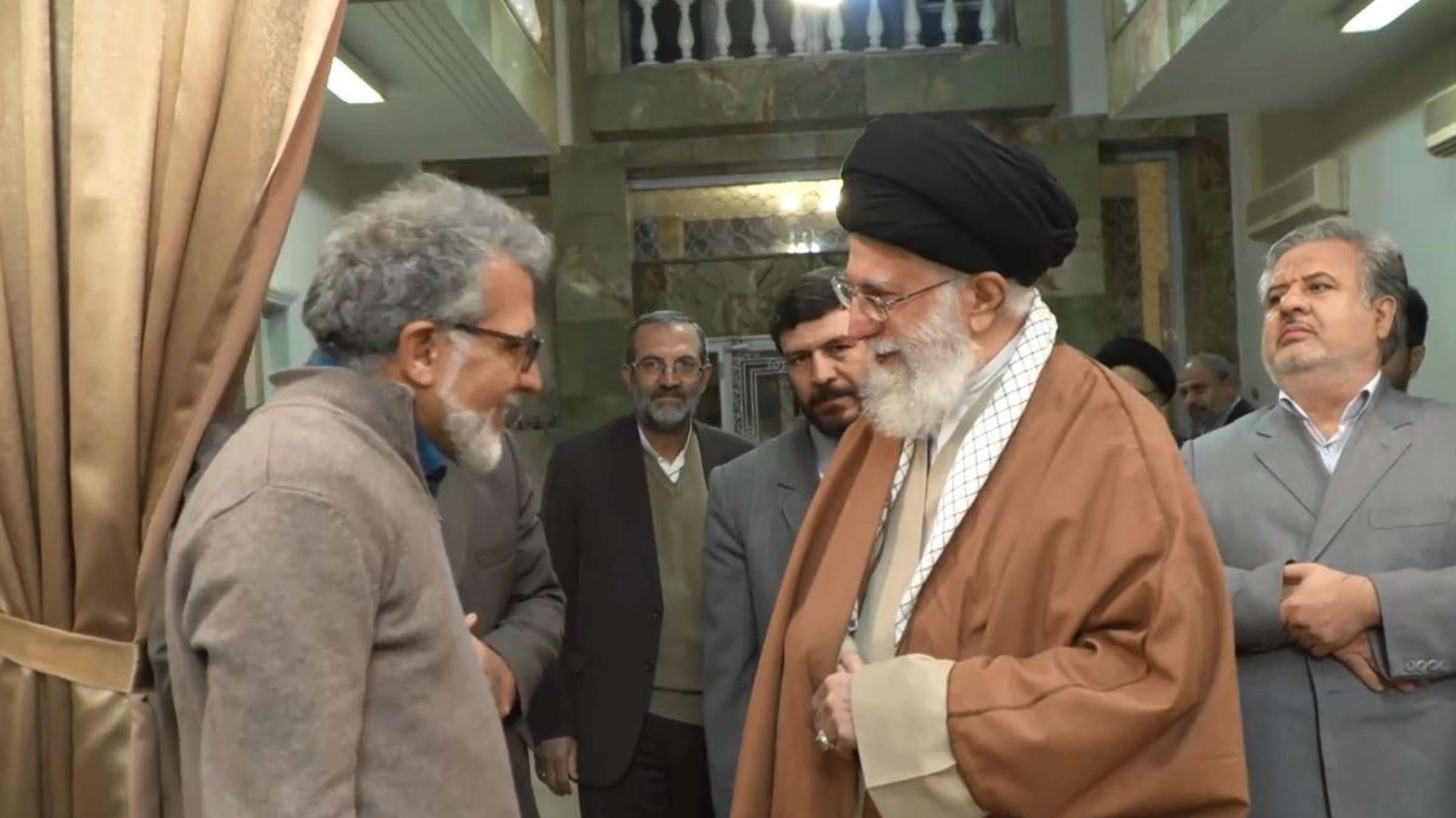 تلویزیون , صدا و سیما , هنر و ادبیات انقلاب اسلامی , 