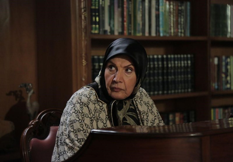 سریال در کنار پروانه ها