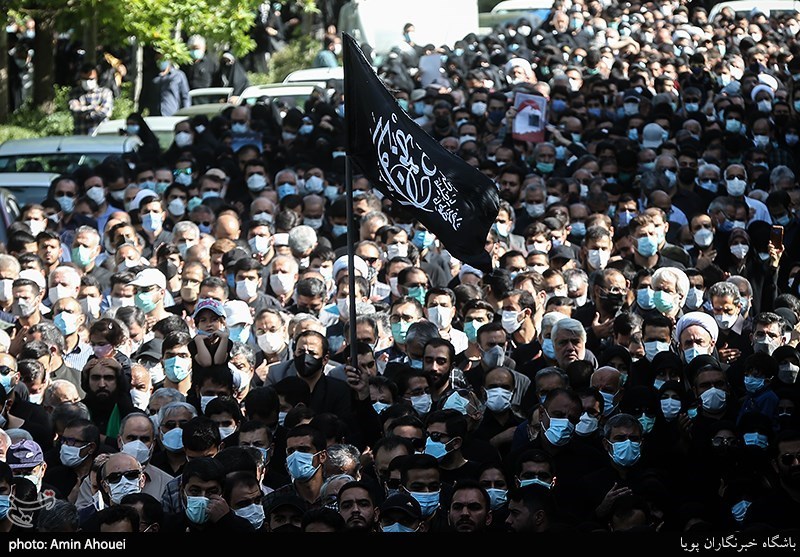 تشییع پیکر شهید مدافع حرم حسن عبدالله زاده