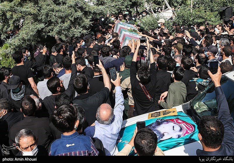 تشییع پیکر شهید مدافع حرم حسن عبدالله زاده