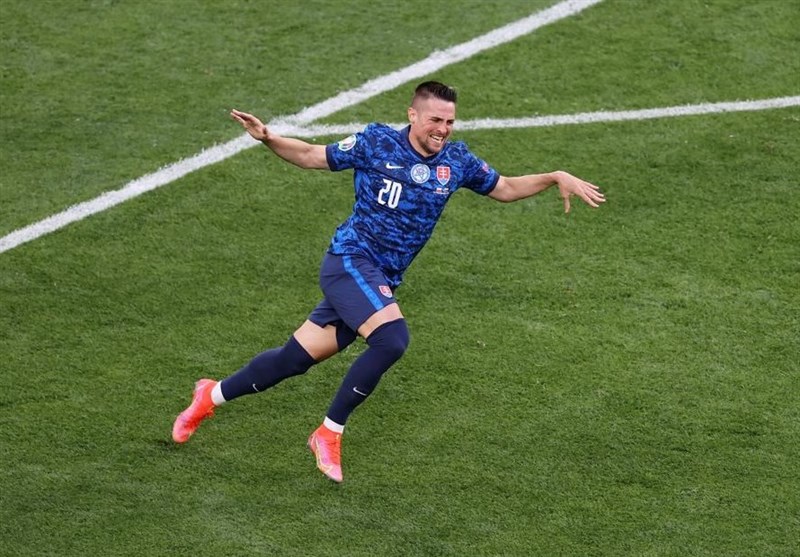 یورو 2020 , تیم ملی فوتبال لهستان , فدراسیون فوتبال اسلواکی , 