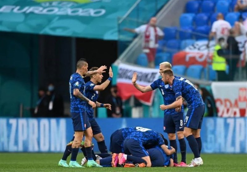 یورو 2020 , تیم ملی فوتبال لهستان , فدراسیون فوتبال اسلواکی , 