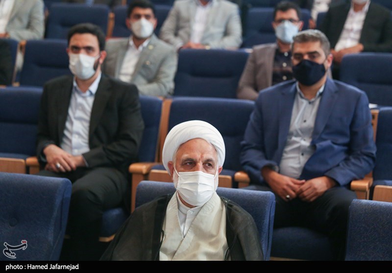 حجت الاسلام  محسنی اژه ای، معاون اول قوه قضاییه در همایش علمی کارآموزان وکالت