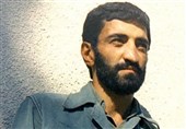 چرا «حاج احمد» دستان شهید بروجردی را بوسید؟/ آشنایی با اسطوره‌ای به نام، « احمد متوسلیان»