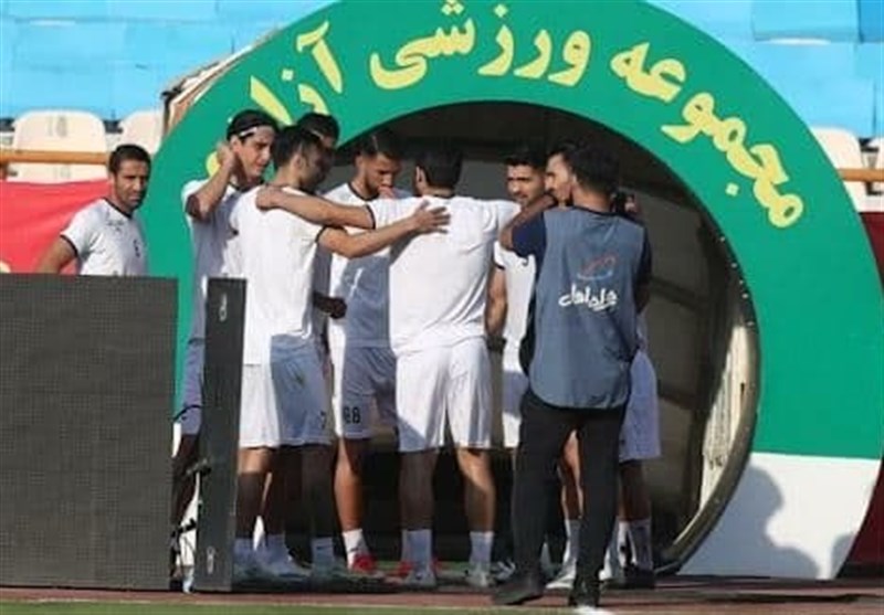 تیم فوتبال استقلال , تیم فوتبال تراکتور تبریز , 