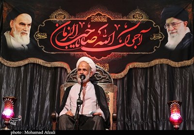 معیار موفقیت امت اسلامی میزان تبعیت از ولایت و نایب امام زمان(عج) است