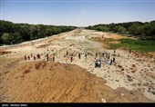 جاری شدن زاینده رود در شهراصفهان