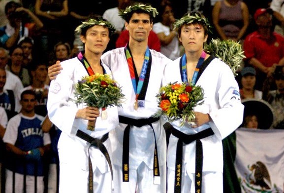 تکواندو , تکواندو ایران , تیم ملی تکواندو بانوان , المپیک , میرهاشم حسینی , آرمین هادی‌پور , ناهید کیانی , تکواندو - المپیک 2020 توکیو , المپیک 2020 توکیو , 