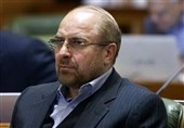 قالیباف ساخراً بعد تجاوز النفط حاجز 100 دولار: عاقبوا أنفسهم بالنفط ثلاثی الأرقام