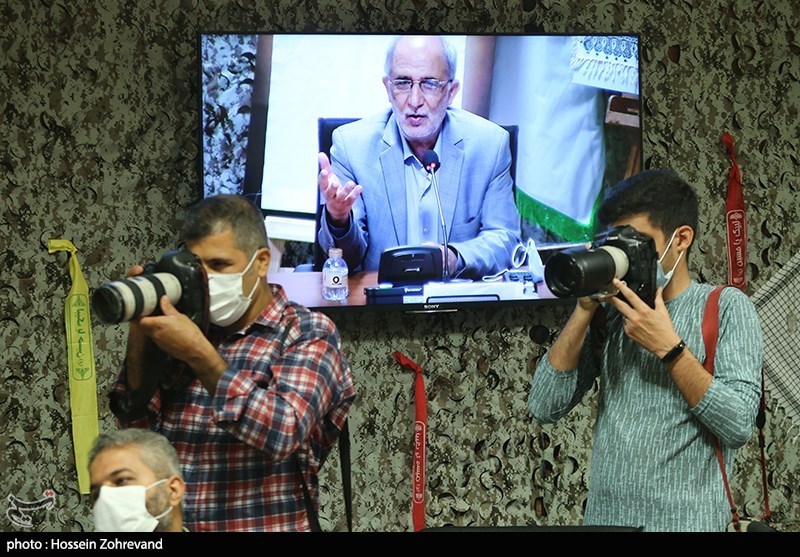 مراسم رونمایی از کتاب جنگ و صلح