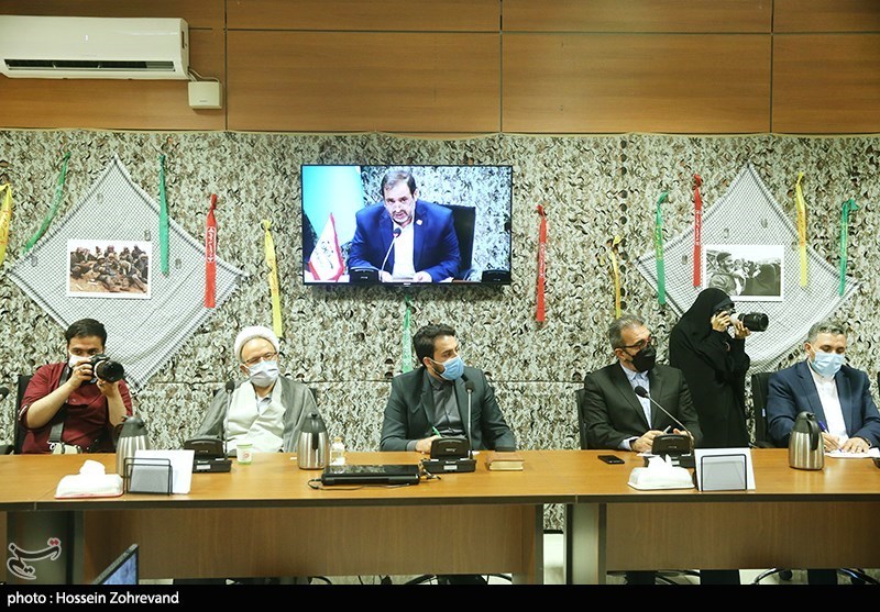 مراسم رونمایی از کتاب جنگ و صلح