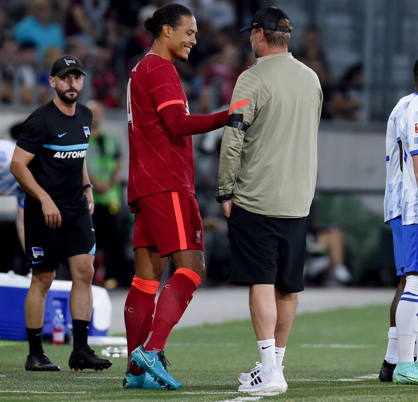 تیم فوتبال لیورپول انگلیس , فیرجیل فندایک , تیم فوتبال هرتابرلین آلمان ,